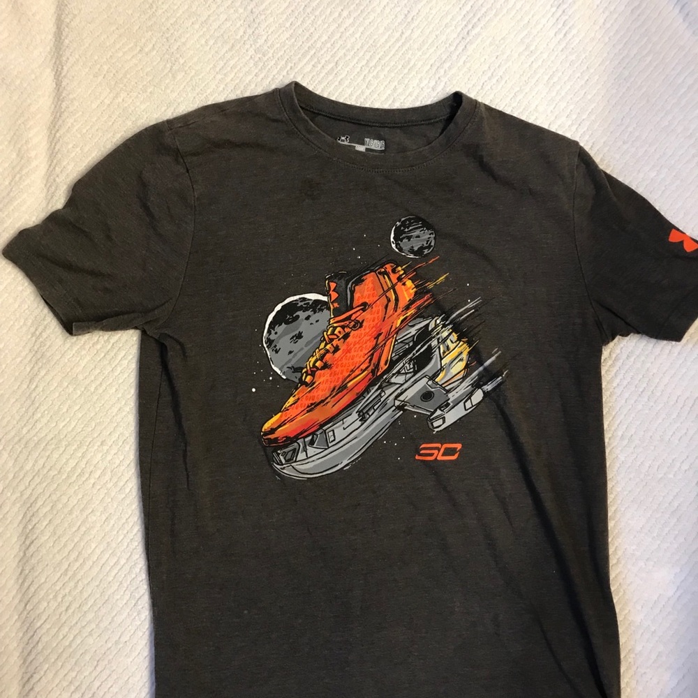 Under Armor and Nike athletic shirts.  8 total. - Picture 3 of 8